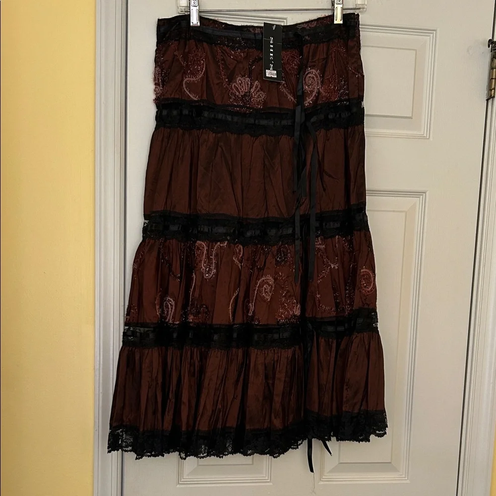 Chic Brown and Black Women's Midi Skirt - Picture 4 of 6